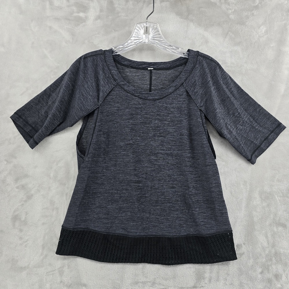 Lululemon Size 4 or 6 Sun Runner Short Sleeve Shirt W3462S Grey